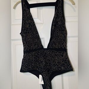 Black & Gold Beaded Plunging Bodysuit Urban Outfitters – STAGECOACH FIT NWT